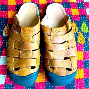 KEEN leather mules